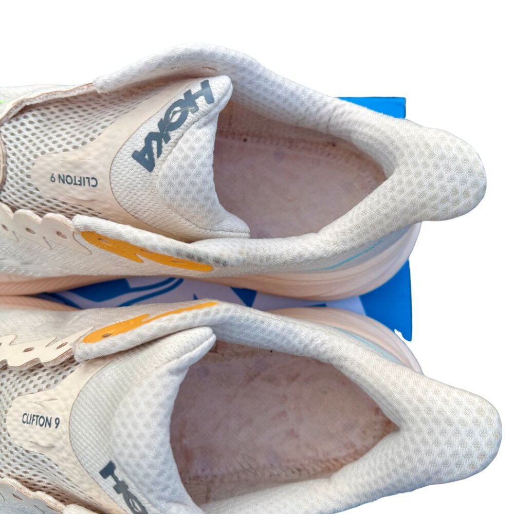 HOKA - Clifton 9 - Size 9 - Fair Condition! 🌟NEVER USED INSOLES🌟 - Picture 2 of 4